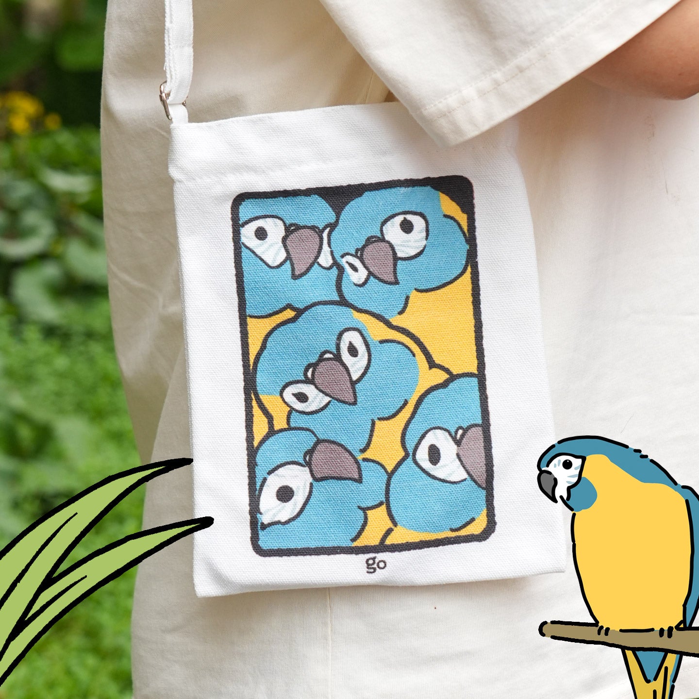 Parrot Squeeze Canvas Tote Bag